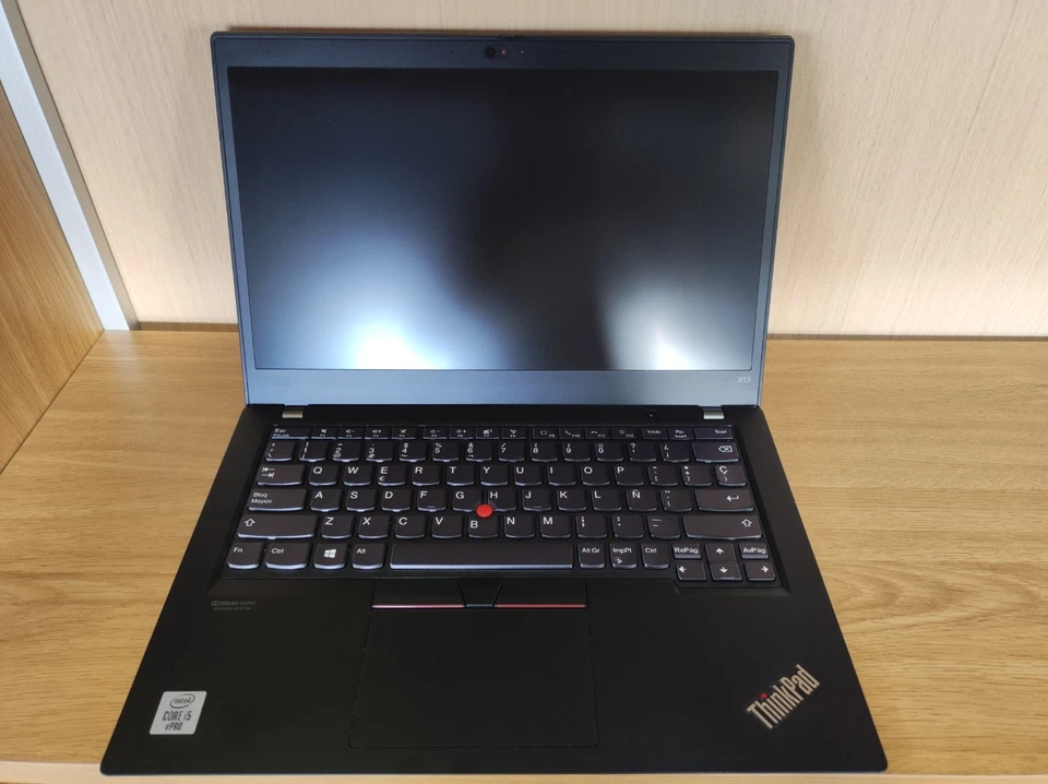 Lenovo ThinkPad X13 · i5-10310U · 16GB · 256GB, foto 1 de 5