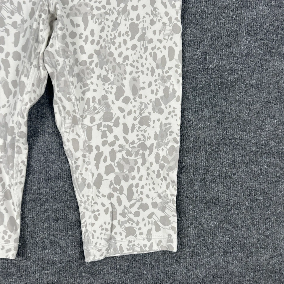 Leggings Lululemon Mujer 14 Gris Blanco Estampado Animal Recortados Tiro Alto Alineado Foto 3 de 4
