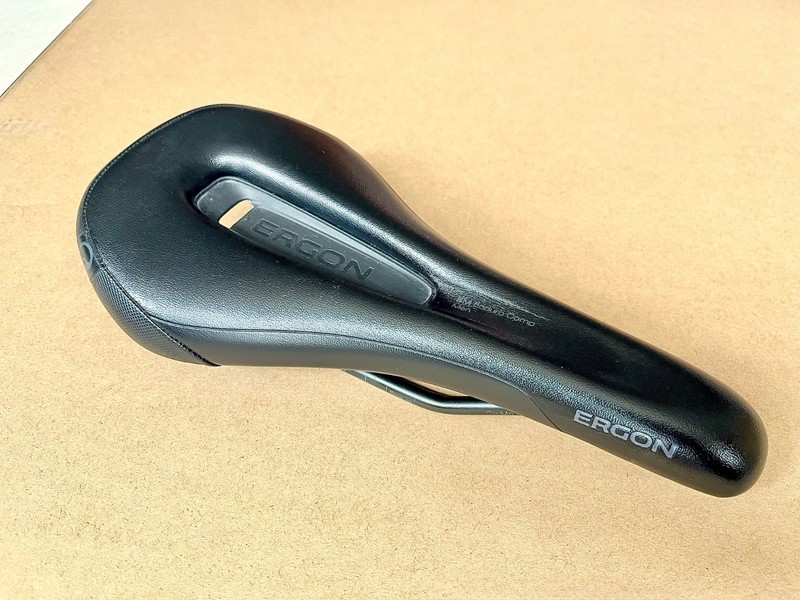 Ergon SM Enduro Comp Men Saddle • Size Small/Medium • Stealth Black • MTB