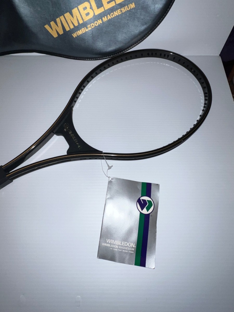 Lot de 2 raquettes de tennis anciennes avec leurs presses