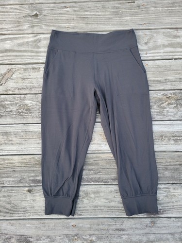 lululemon capri joggers