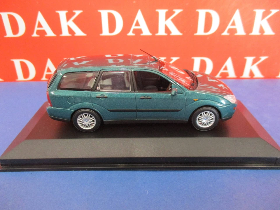 Die cast 1/43 Modellino Auto Ford Focus Kombi Green Met. 2002 - Immagine 4 di 4