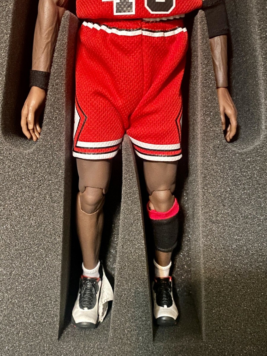 Michael Jordan - Chicago Bulls Red Jersey & Shorts (Type 1