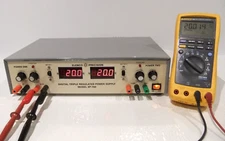 ELENCO XP-760 TRIPLE OUTPUT REGULATED POWER SUPPLY (2) 0-20VDC / (1) 5VDC - EXC