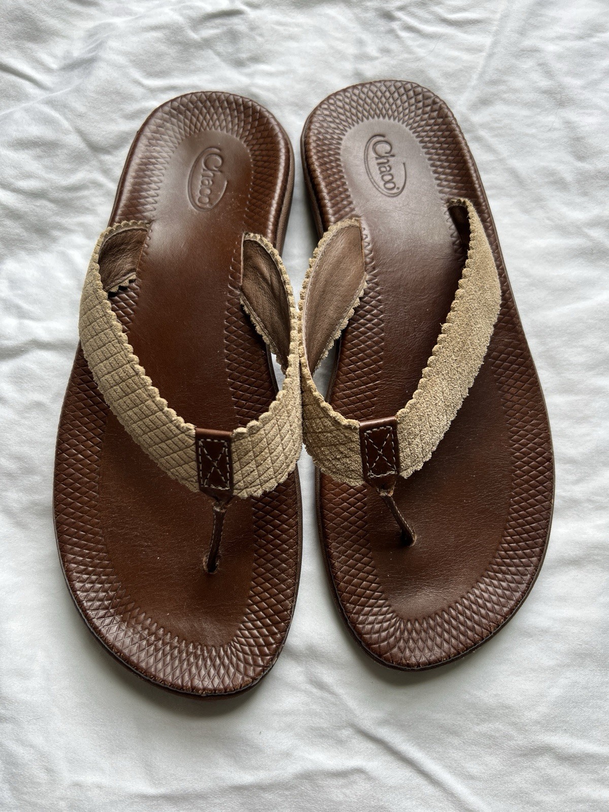 Chaco womens flip flops size 9 comfortable outdoor sandals-image