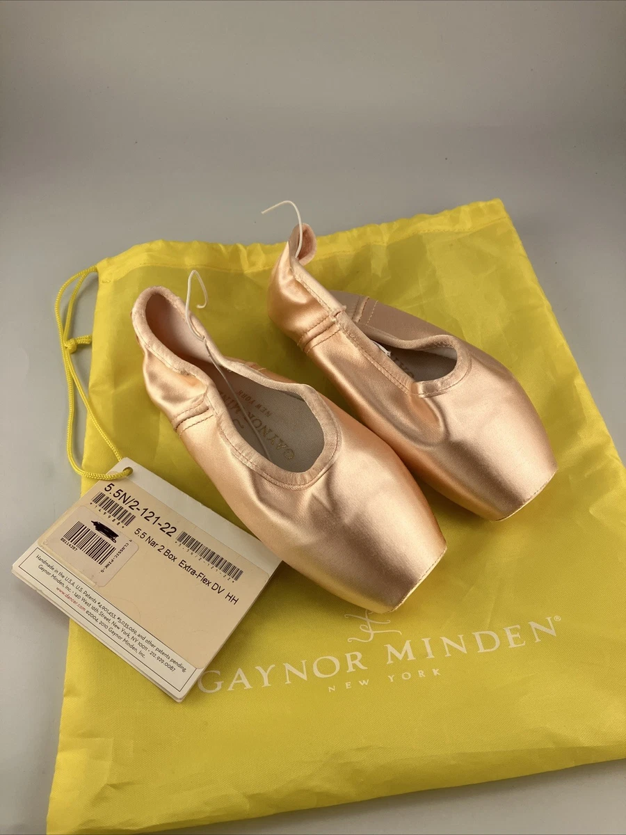 【新品未使用】！値下げ！Gaynor Minden Lyraリラ9.5 N 新品未使用】！値下げ！Gaynor Minden Lyraリラ9.5 N Gaynor Minden