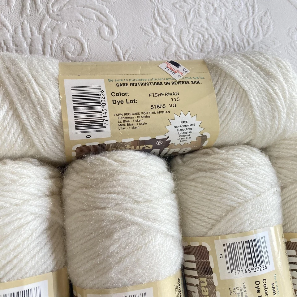 Vintage Natura Ultra-Aire Yarn 7 Skeins 4-Ply Worsted Off White Fisherman 3 oz - Image 4 of 4