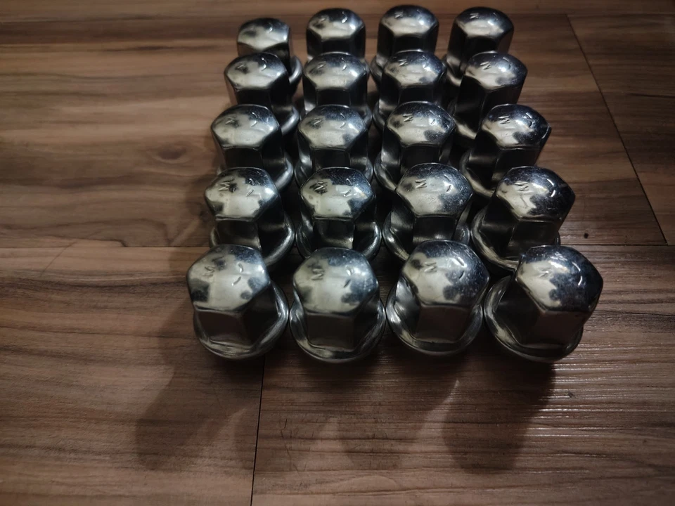 RAM 1500 DT 2019-2023 nuevo estilo de carrocería Mopar OEM acero inoxidable 14X1,5 tuercas 20 un. Foto 4 de 4