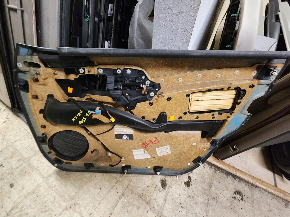 MERCEDES-BENZ W220 S430 S500 2003 2004 2006 PANEL DE PUERTA INTERIOR DELANTERO IZQUIERDO NEGRO Foto 2 de 2