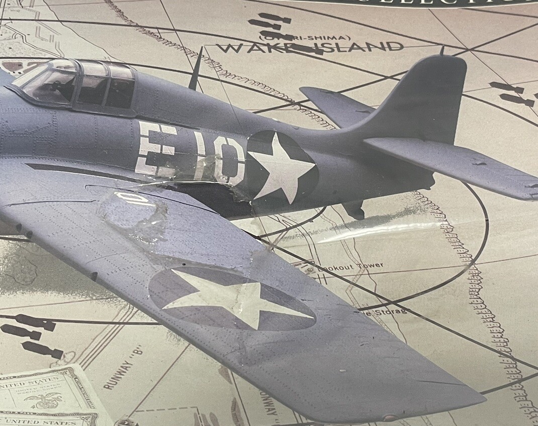 New Sealed 1986 Revell Grumman F4F-4 Wildcat Smithsonian 4447 1/32