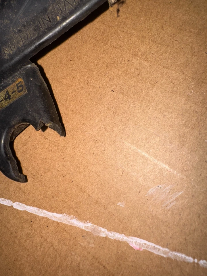 82-87 雅马哈 xt-125, xt-200, bw-200 链轮盖, 15A-15420-01-00 — 第 3/4 张图片