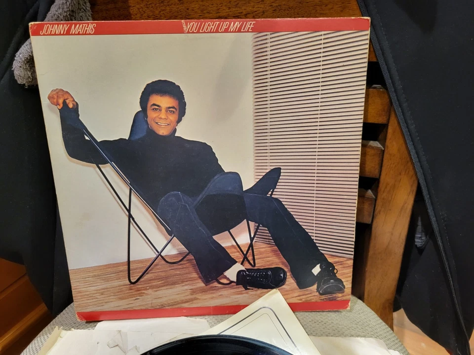 Johnny Mathis – You Light Up My Life - 1978 - Columbia JC 35259 Vinyl LP VG/VG - Image 2 of 4