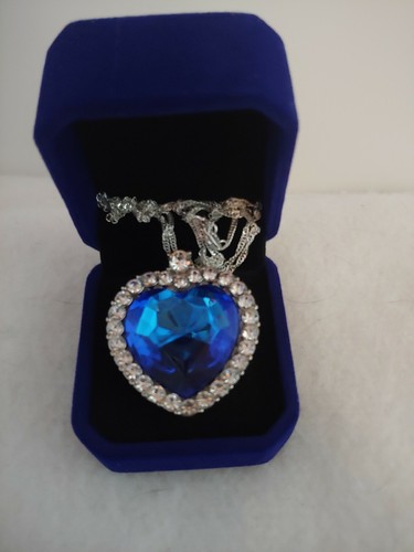 Collana Ciondolo Cristallo TITANIC HEART OF THE OCEAN con Catena Argento Sterling 22 - Foto 4 di 5