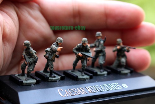 Figura miniatura 1/72 César 5 piezas soldados alemanes Segunda Guerra Mundial modelo de comando con estuche - Imagen 2 de 6