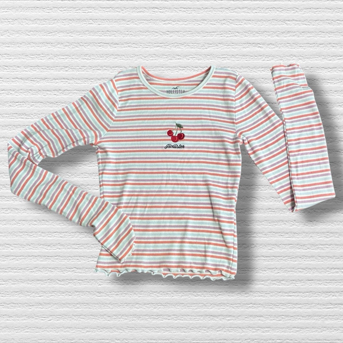 Hollister Long Sleeve Cropped Ribbed Baby Doll Tee With Cherries