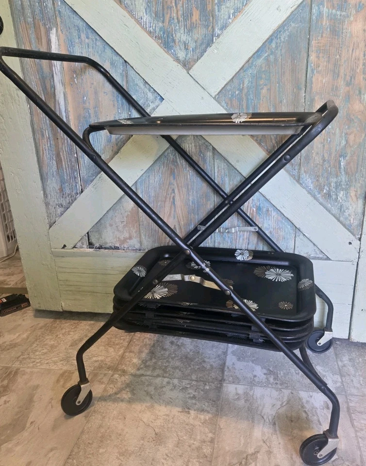 Carro de té vintage de metal con ruedas estilo MCM 4 bandejas adicionales sin soportes para bandejas Foto 2 de 4
