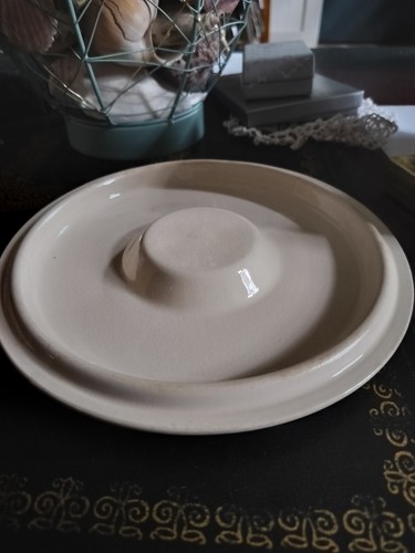 Universal Potteries Red Cattail lid only replacement for dish - Picture 12 of 12