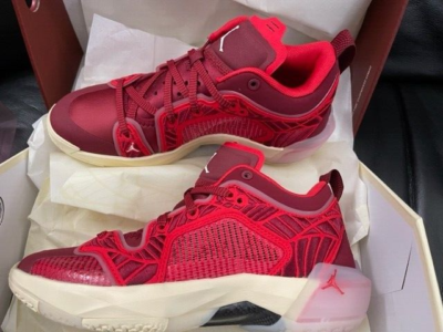 新品　NIKE エアジョーダン　xxxVII Nike Women's Air Jordan XXXVII 37 Low Lift Up Shoes Team Red