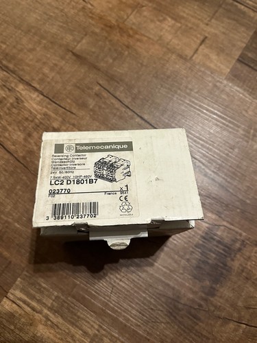Telemecanique Contattore di Inversione Tipo: LC2 D1801 B7 (023770) / 24V / Nuovo - Photo 2/5