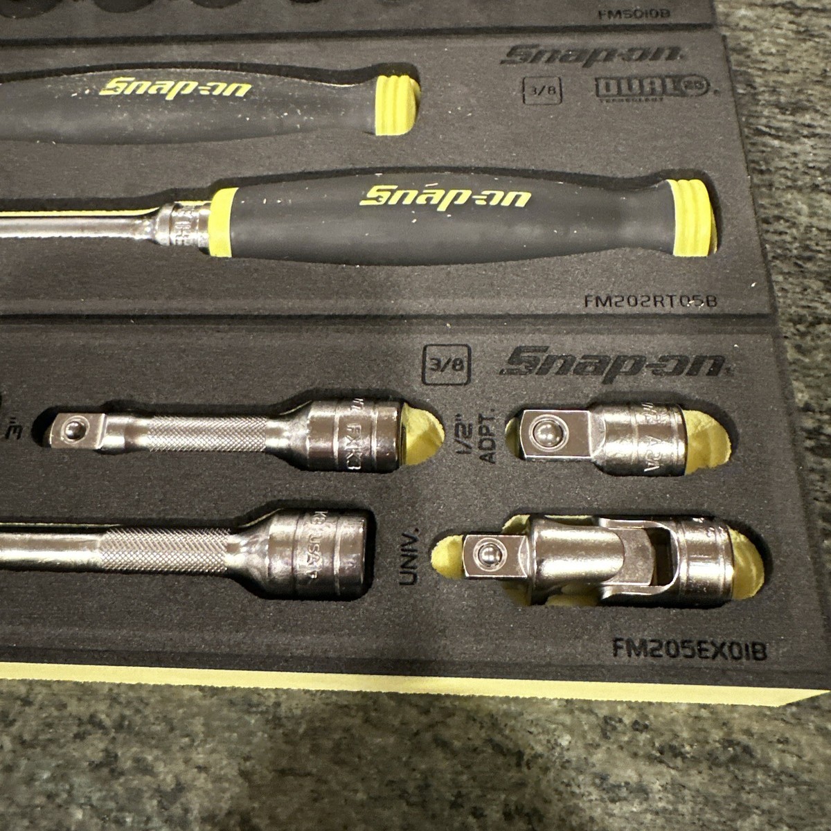 Snap-on 253gss05fhv 53 pc 3/8” essential metric sae sockets
