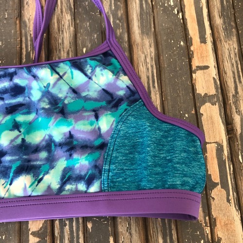 Speedo Kids Digi Zigzag Heather Swim Top Sz. 10 Swimwear Top Beach - Picture 6 of 6