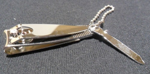 NAIL CLIPPERS-SET OF 3/Stainless Steel Mini Clippers & File & Key Tag Chain - Picture 3 of 6