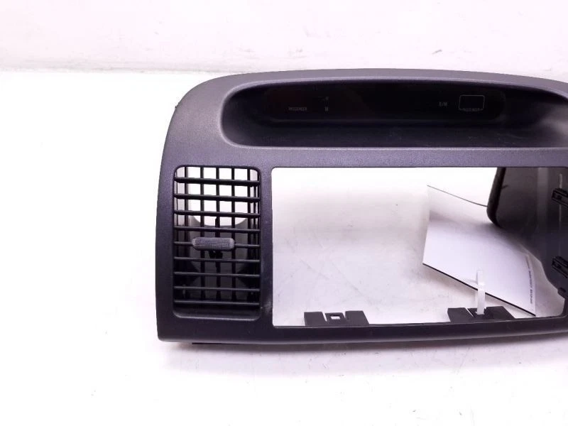 Toyota Camry 2005 tablero radio bisel montaje Foto 2 de 4