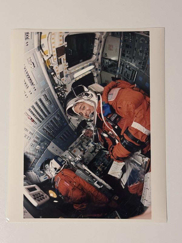 NASA STS-77 Curtis Brown And Andrew Thomas During TCDT Press Photo