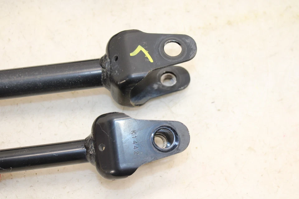 Juego de brazo de control trasero izquierdo Fiat 124 Spider 2017-2020 OEM MZ61 Foto 3 de 4