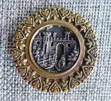 Antique Vtg Picture Button with  Aprx: 1-3/8" #629-D