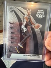VICTOR WEMBANYAMA ROOKIE CARD 2023/24 Mosaic Elevate San Antonio Spurs WEMBY RC!
