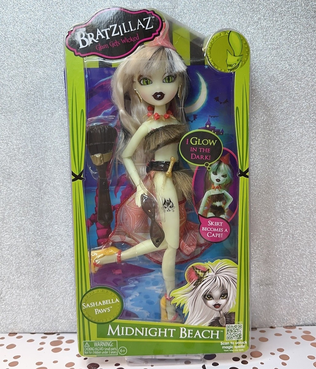 Bratz Bratzillaz - Sashabella Paws Doll - Midnight Beach - Glow In