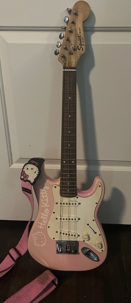 VintageFender squire mini hello kitty electric guitar | eBay