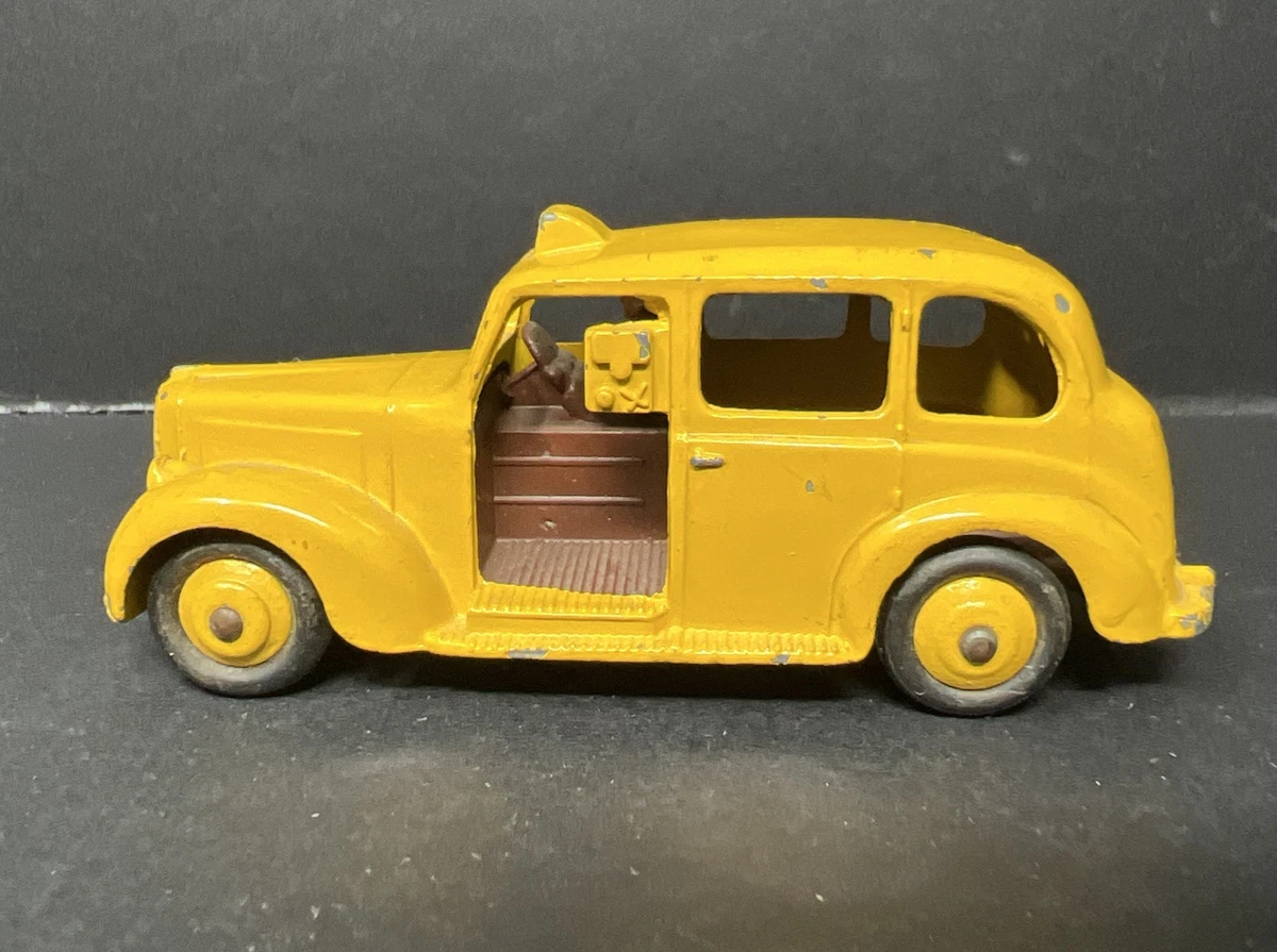 お値下げ！美品　DINKY TOYS プリムス　USA TAXI ミニカー Dinky Taxi for sale | eBay