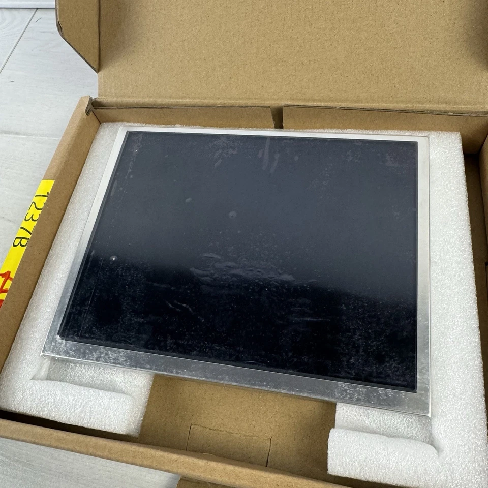 Repuesto Pantalla Táctil 8.4" Uconnect 4 CS-UAV-UAG-84 XGA084 *Leer Descripción* Foto 3 de 4