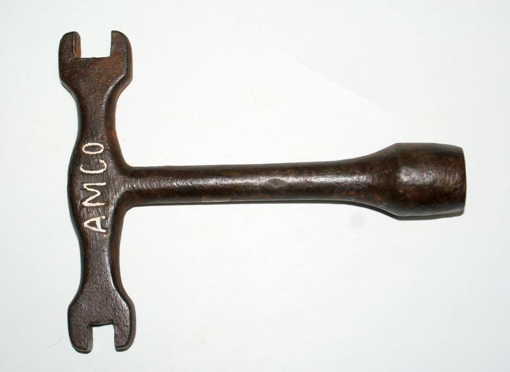 Old Vintage Orphan AMCO  Farm implement Plow T Socket Wrench Tool