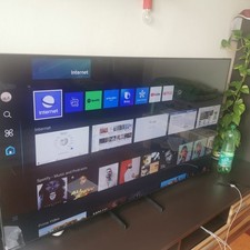 Samsung Crystal UHD DU7100 55" Smart TV 4K