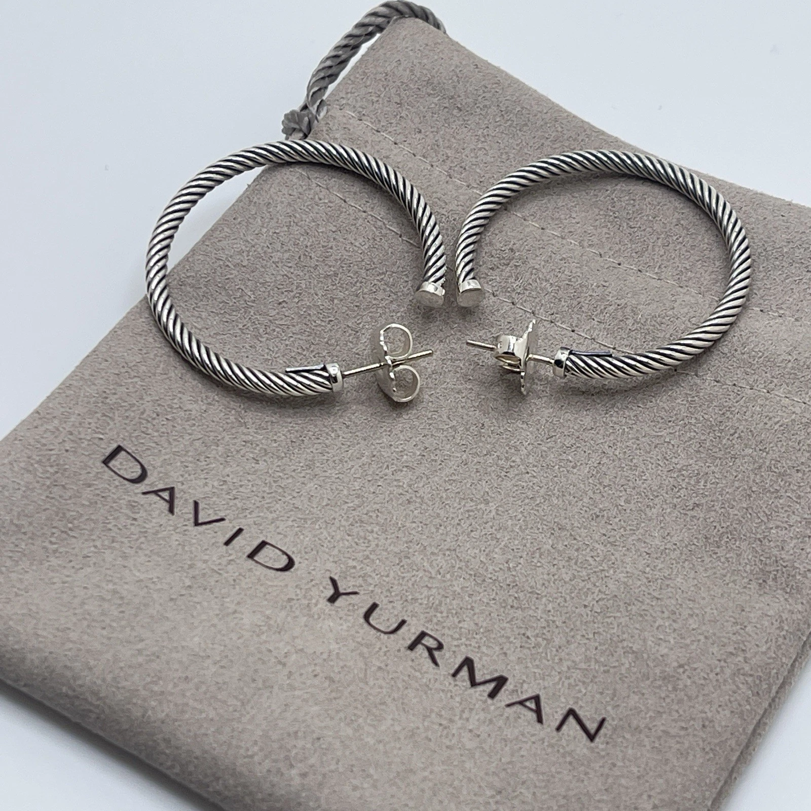 Orecchini a cerchio David Yurman in argento sterling 1 5' pollici classici con cavo