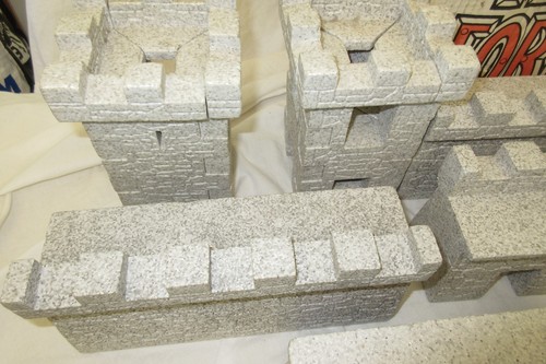 Warhammer Mighty Fortress Castillo de Poliestireno Fuerte Sitio Años 80 Raro Fuera de Stock - Imagen 2 de 21
