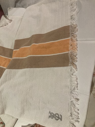 Vintage Yves Saint Laurent Body Towel FieldCrest For YSL Great Condition 43”X25” - Picture 8 of 11