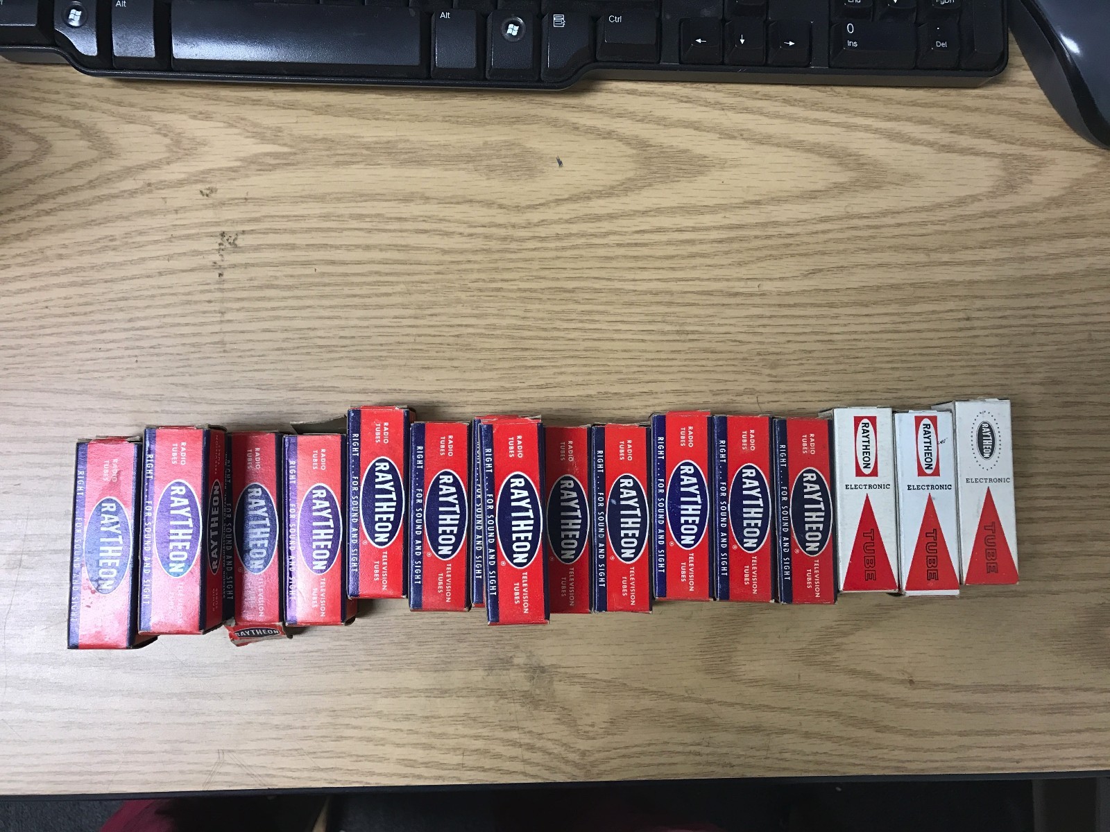 Raytheon Electronic Tubes Electronic Television Radio Tubes Mulitple