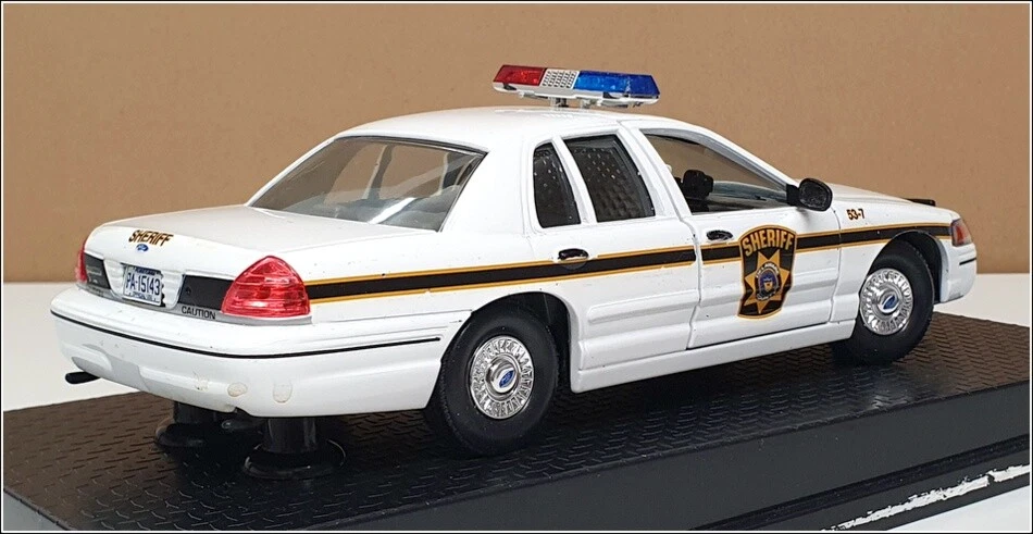 Classic Metal Works 1/24 Scale 23822Y - Ford Crown Victoria - Delaware - Image 2 of 4