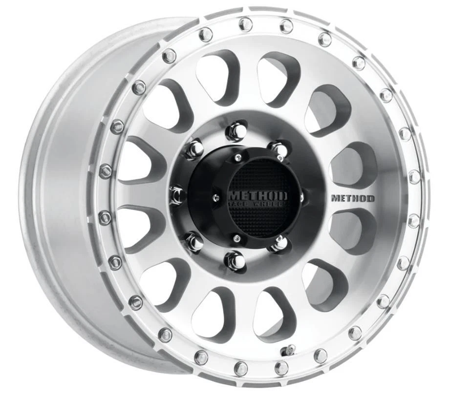 Method Race 315 Wheel 18x9 (18, 8x165.1, 130.81) Machined Single Rim - Imagem 4 de 4