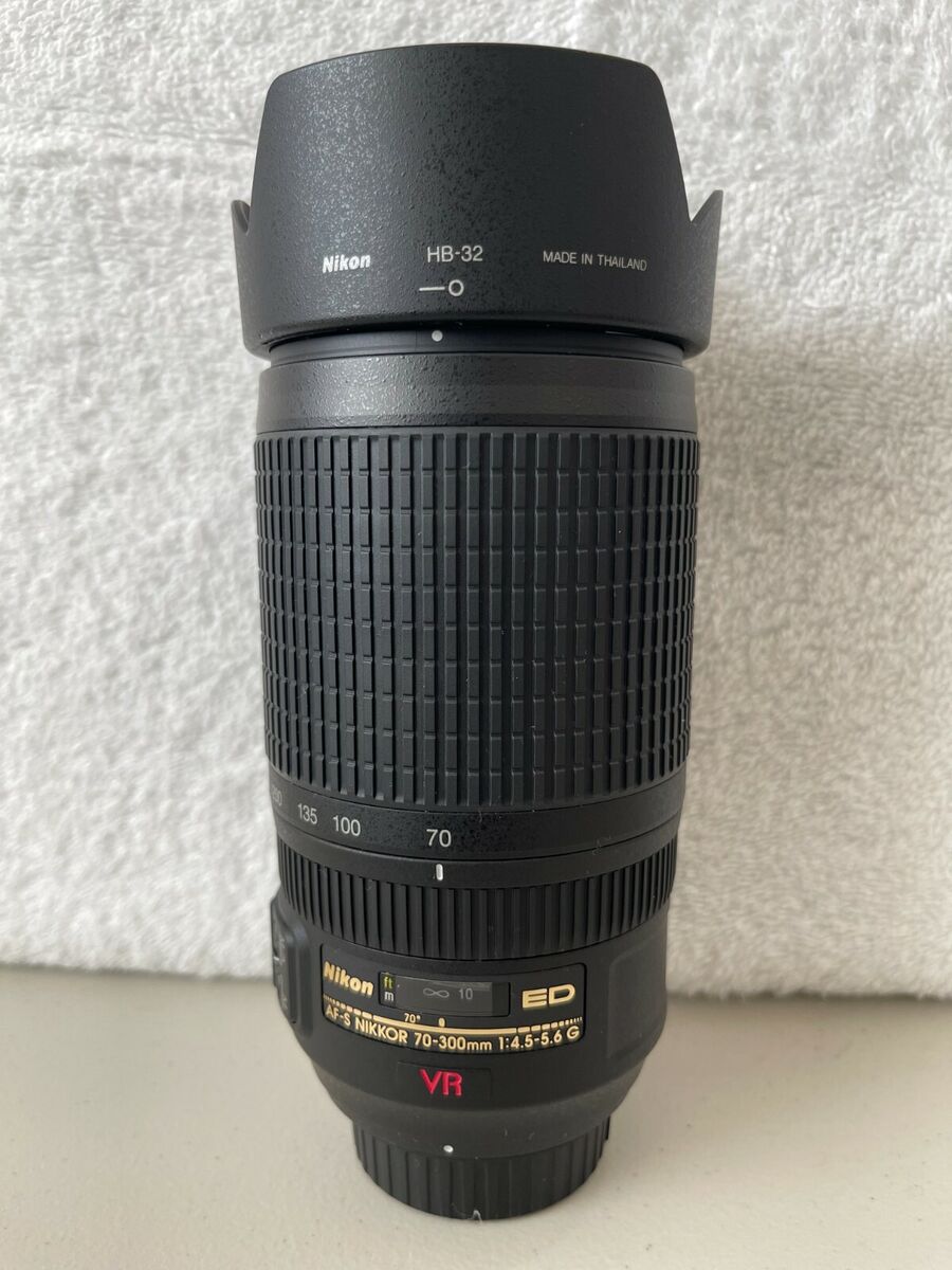 Nikon AF-S VR Zoom-Nikkor 70-300mm f/4.5-5.6 G IF-ED Nikon AF-S VR Zoom-Nikkor 70-300mm f/4.5-5.6 G IF-ED