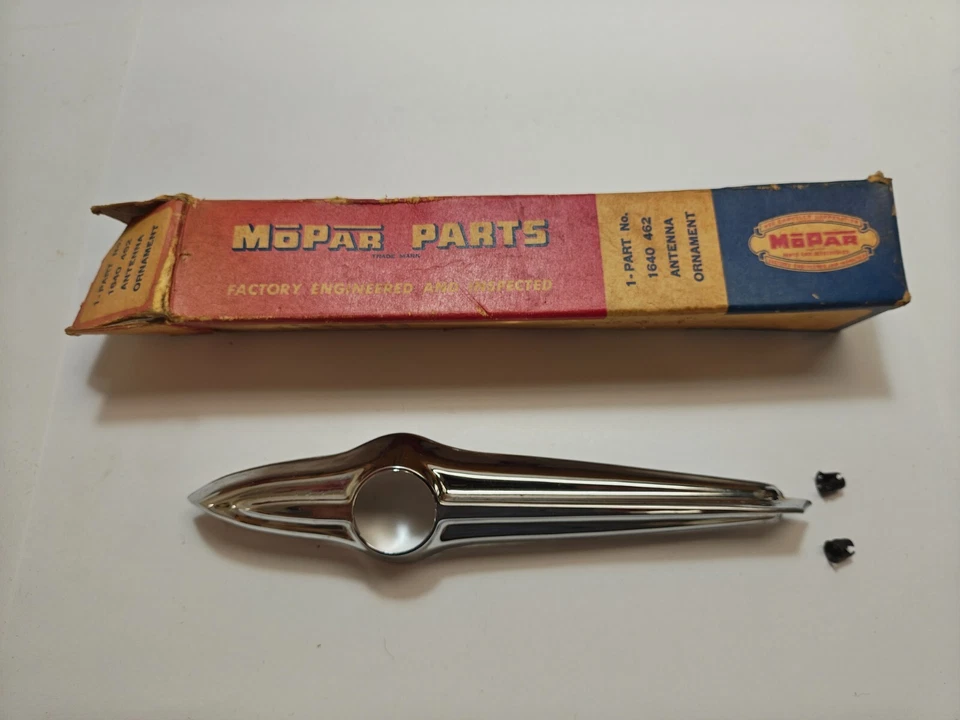 Desoto Chrysler Access 1955-1956 antena cromada base adorno 1640462 nuevo de stock Foto 3 de 4
