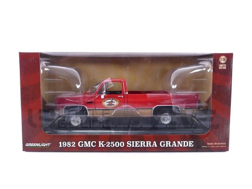 GREENLIGHT COLLECTIBLES 1/18 - GMC K-2500 SIERRA GRANDE WIDESIDE - 1967 13612 - Foto 13 di 13
