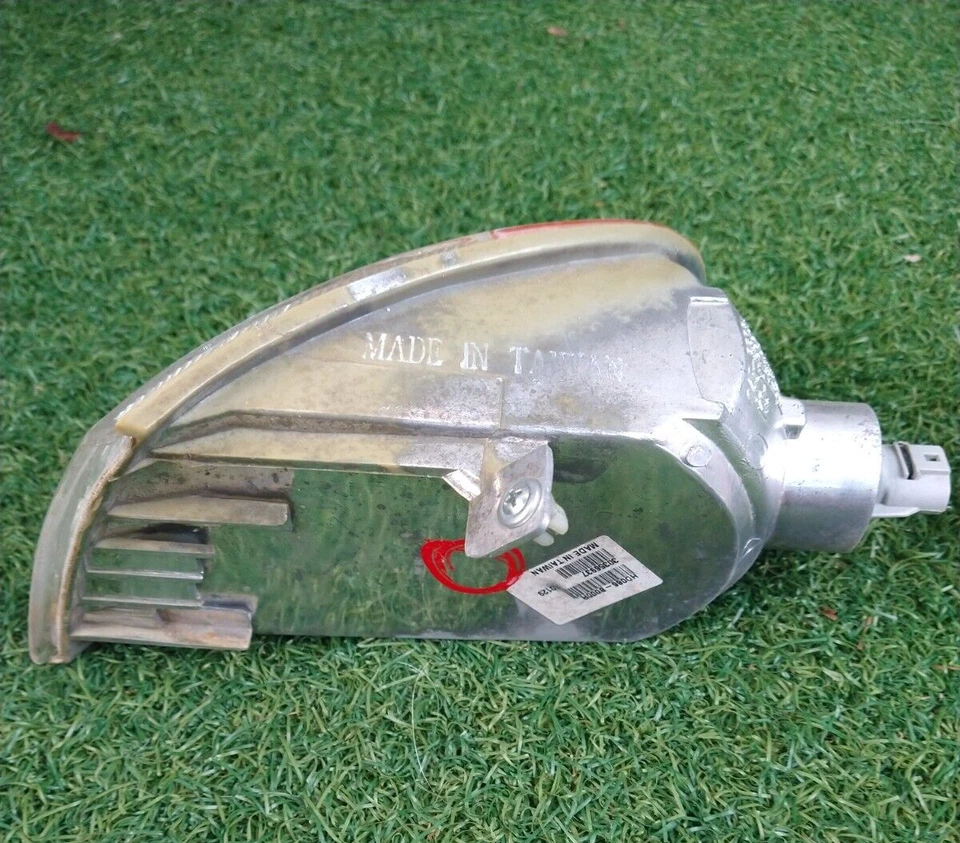 92-95 HONDA CIVIC 2/3 PUERTAS LUZ DE ESQUINA INTERMITENTE OEM LADO DERECHO DEL PASAJERO Foto 4 de 4