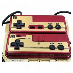 NINTENDO Famicom NES HVC-001 White Console w/Box Operation Confirmed