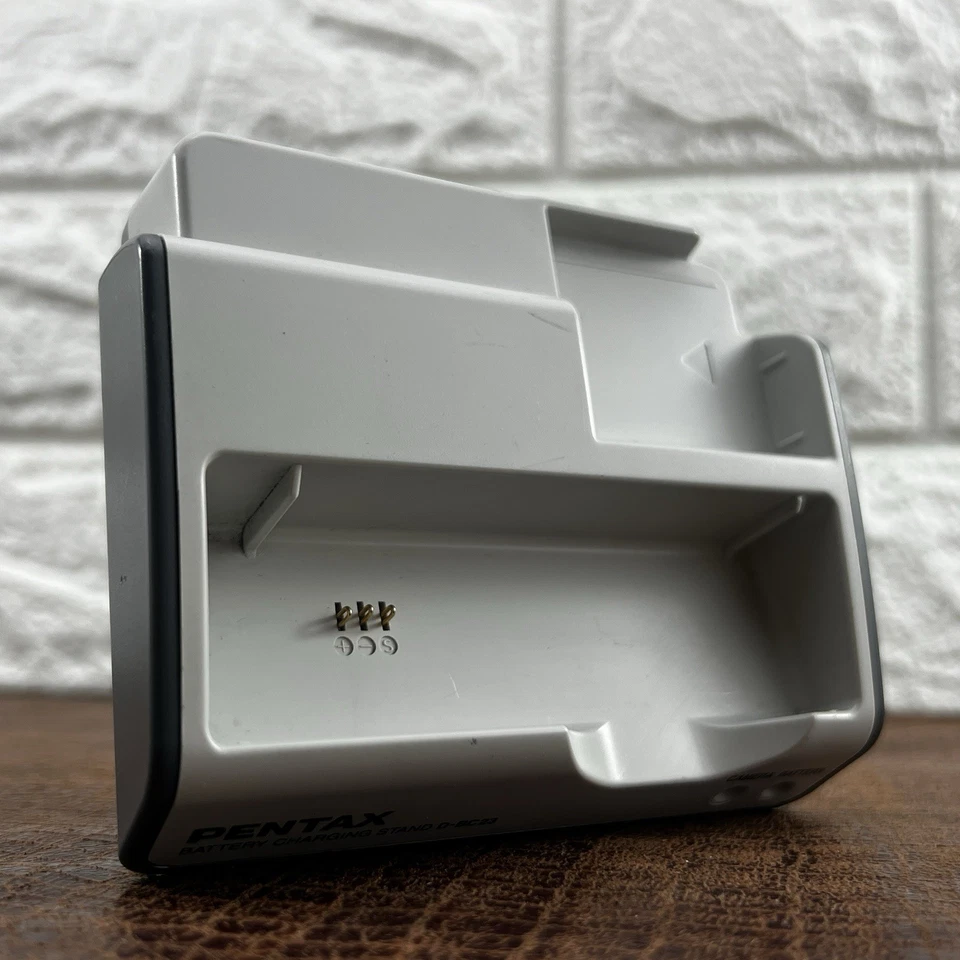 Pentax D-BC23 Battery Charging Stand Cradle for Pentax Optio SV Digital Cameras - Image 3 of 4