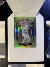 2021 Panini Select Premier Neon Green Prizm /99 Gavin Lux #139
